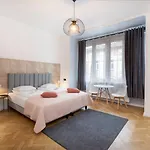 Roomy Apartment Lobzowska Street