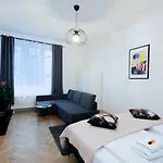 Roomy Apartment Lobzowska Street